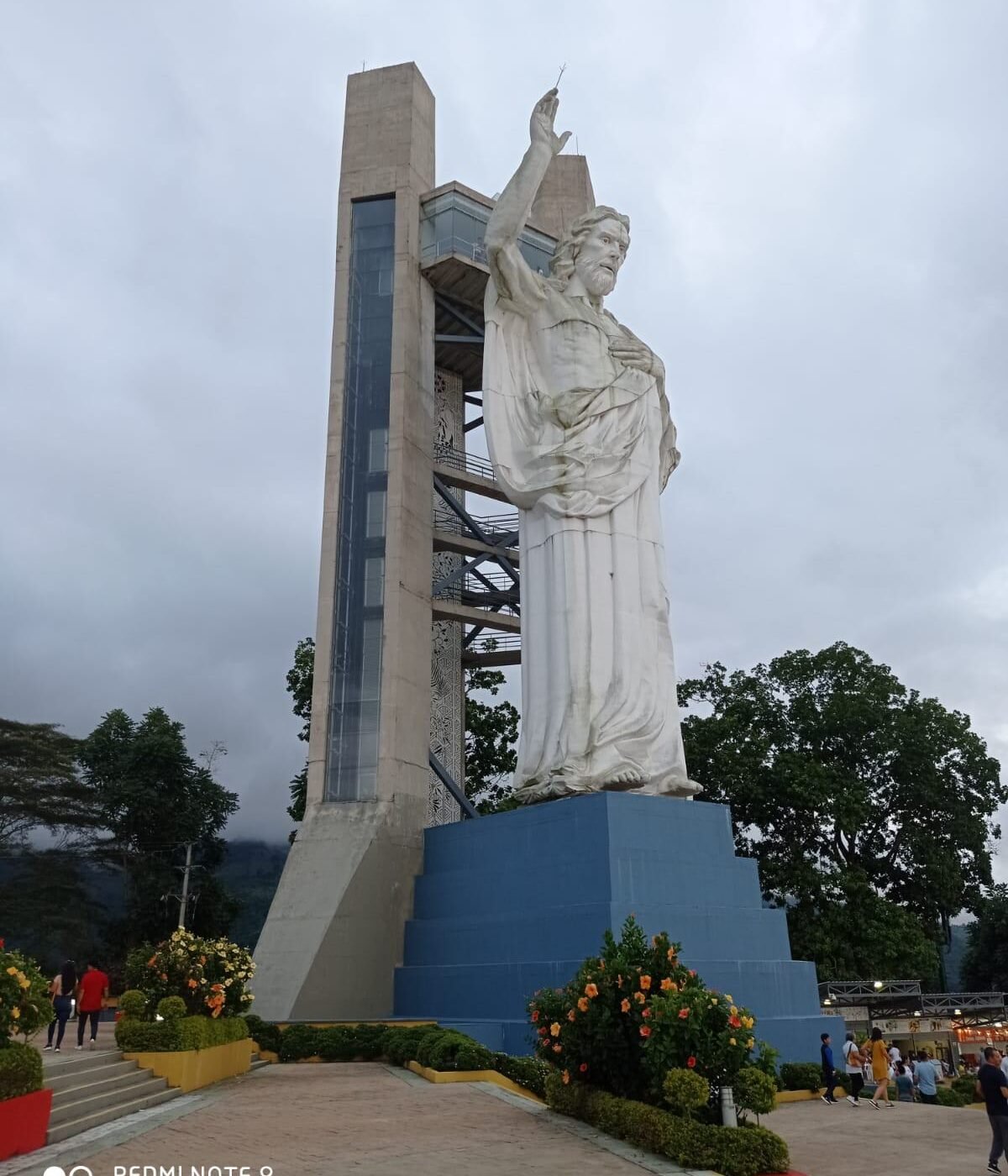 Monumento del Santisimo en el parque de Floridablanca, Santander